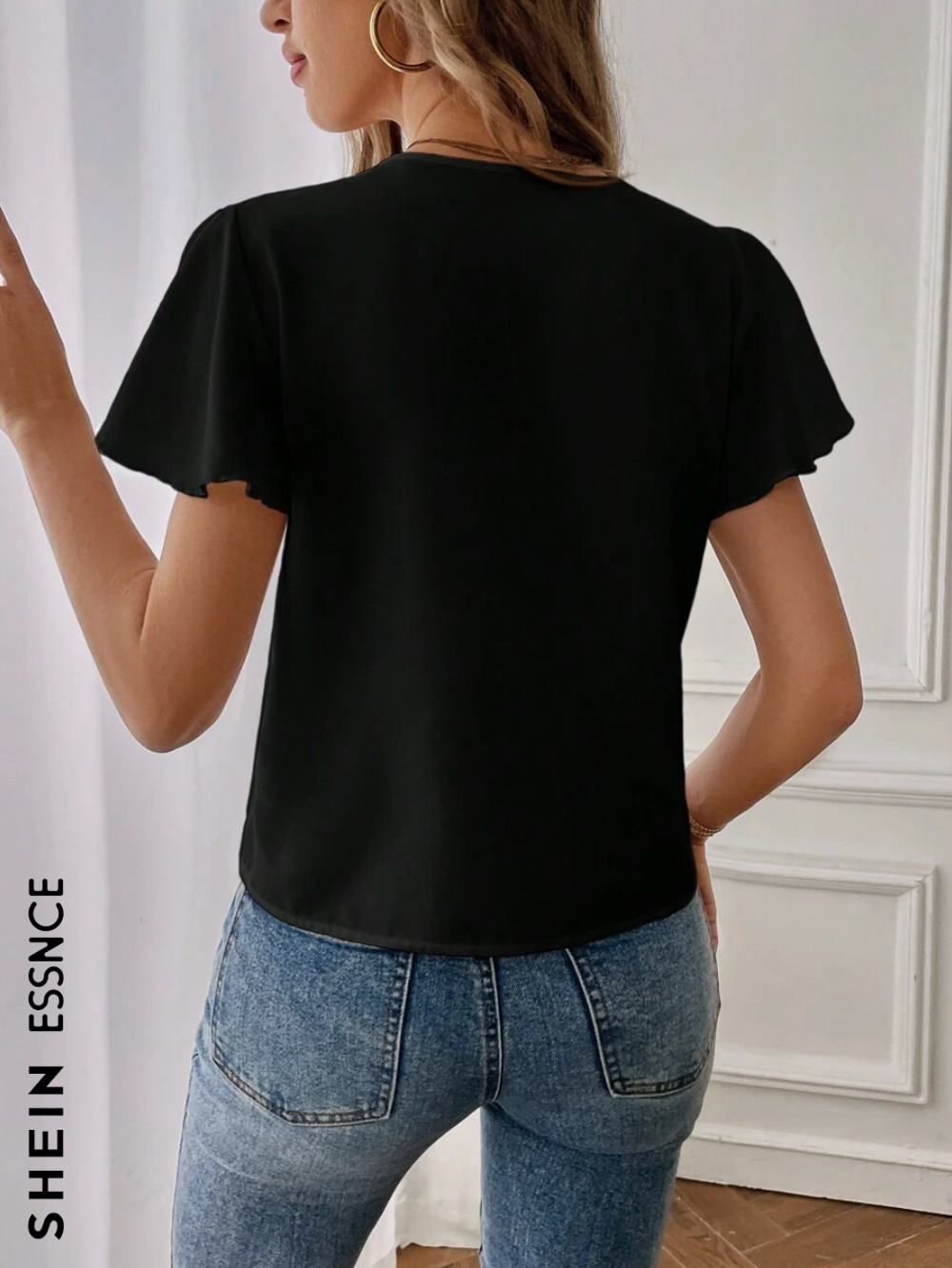 SHEIN Essnce Blusa de manga corta con cuello en V con volantes de unicolor para el tiempo libre y el trabajo, Top de manga corta