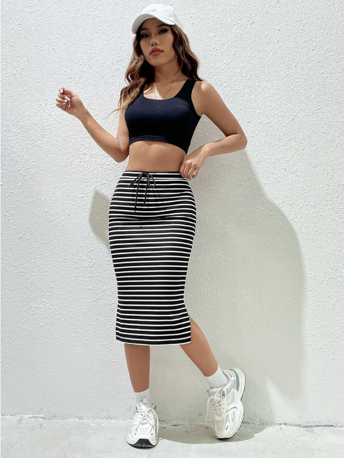 SHEIN EZwear Falda de rayas con abertura lateral de cintura con cordón