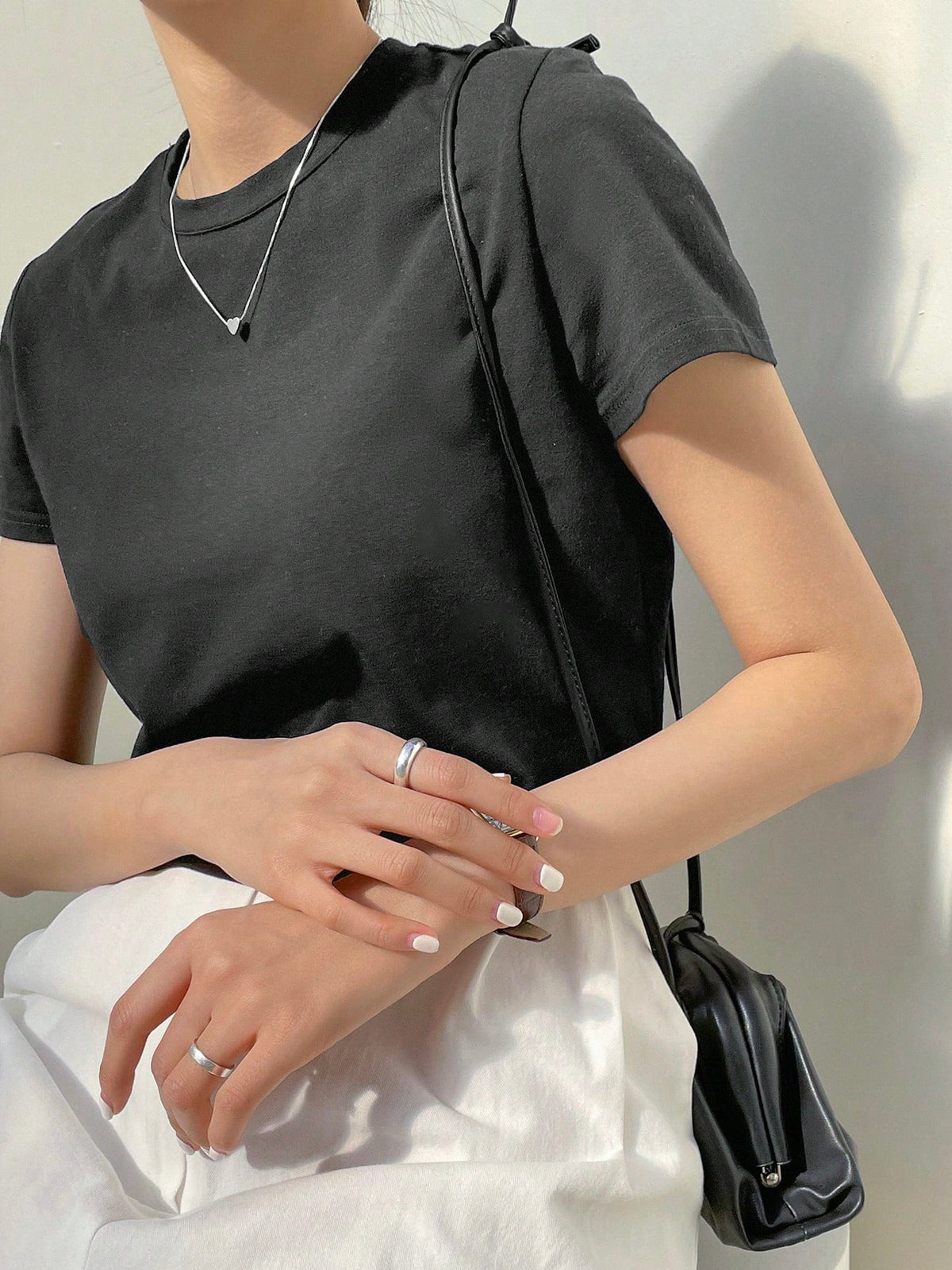 Dazy-Less Camiseta corta de cuello redondo de estilo "Old Money" para mujer, ropa de trabajo informal de verano