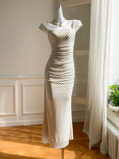 SHEIN EZwear Vestido largo plisado de mujer con malla blanca y negra a lunares, con bajo de cola de pez, para verano y vacaciones, fiesta de té, brunch, romántico y elegante
