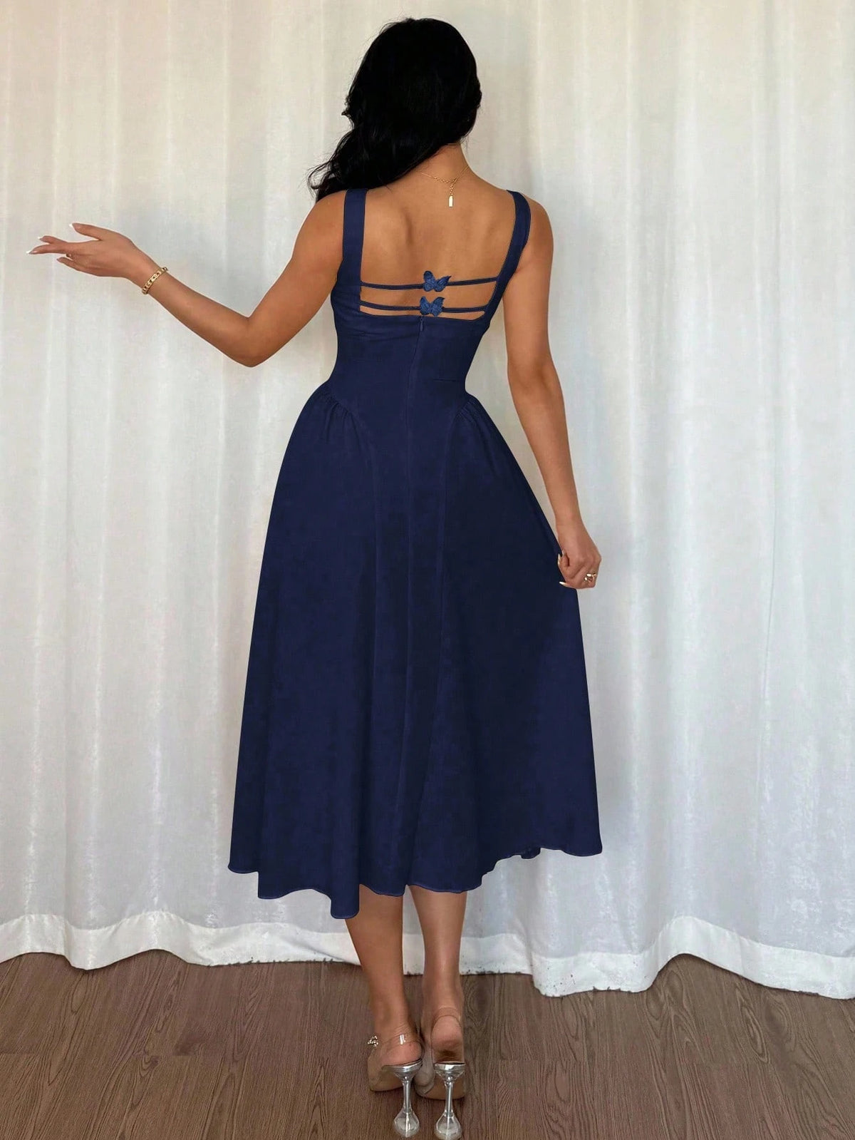 Seusyu Vestido midi elegante de mujer con cuello cuadrado, diseño plisado y sin mangas de unicolor