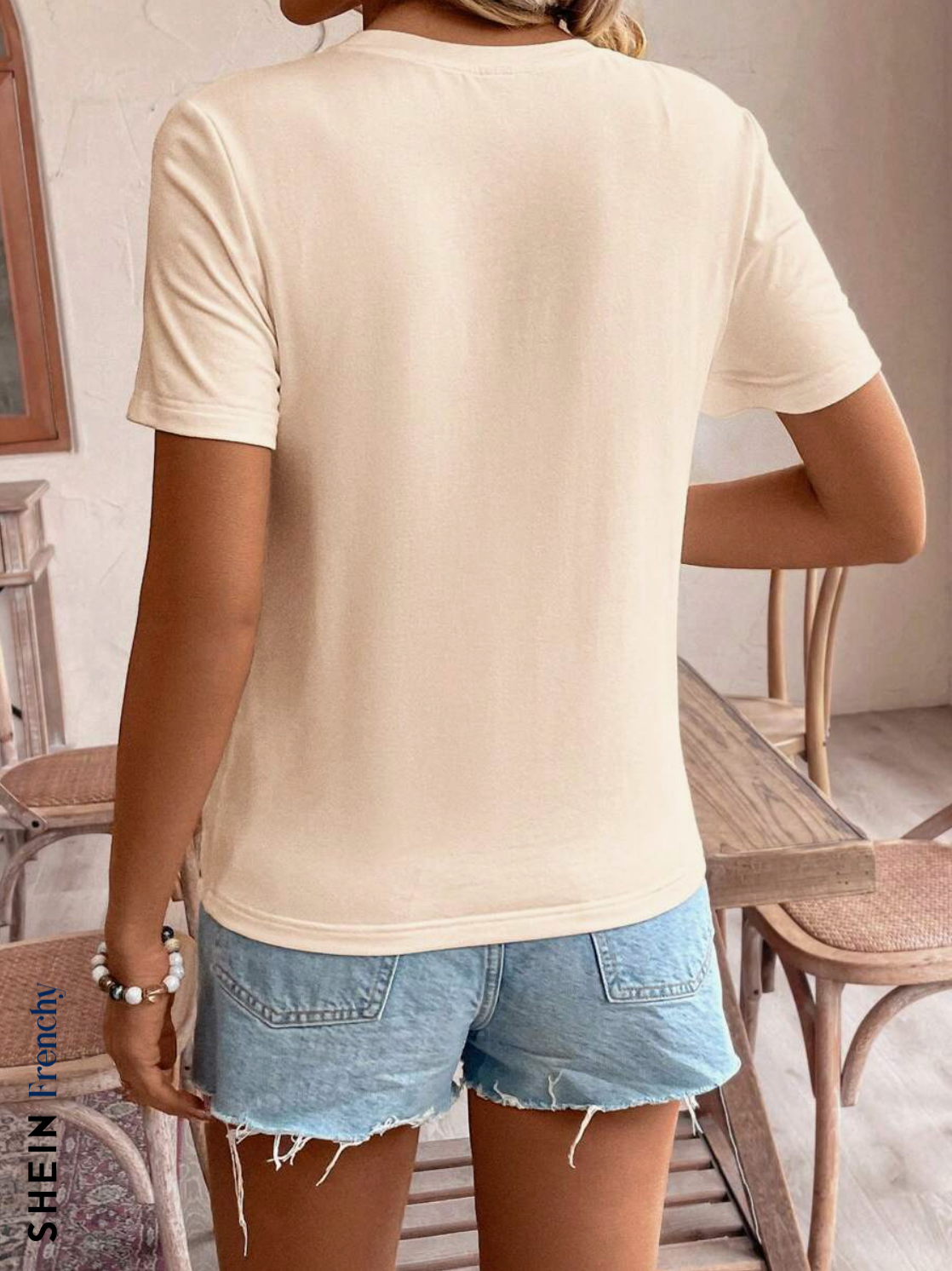 SHEIN Frenchy Camiseta de manga corta de uso diario informal con bordado de corazón de hilo para mujer, camiseta de verano, atuendo de fiesta de té con parte superior bordada, camiseta de verano para mujer