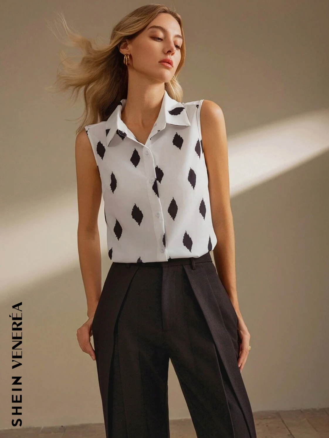 SHEIN Veneréa Camisa informal de mujer con botones y estampado geométrico sin mangas